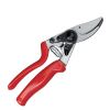 Felco 10 classic secateurs with rotating handle for reduced effort and comfort.