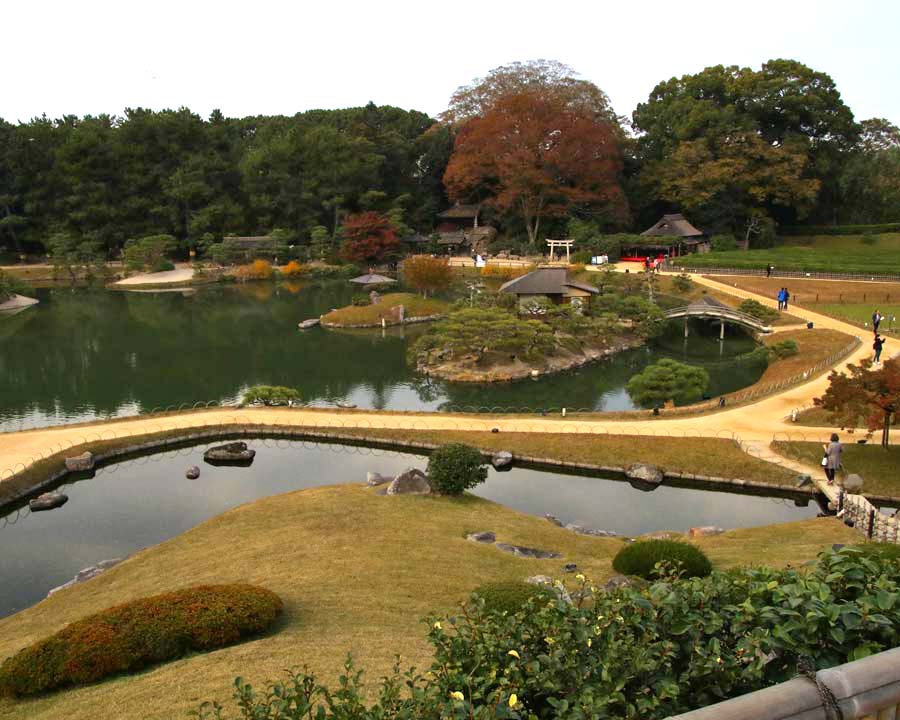 View of Korakuen Garden from the top of Yuishinzan Hill