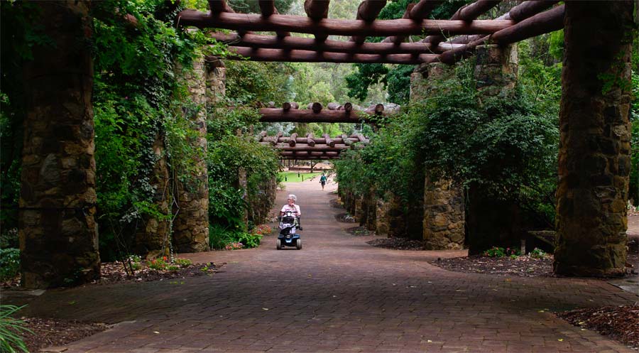 Araluen Botanic Park  - Electric scooter hire availabe less able visitors