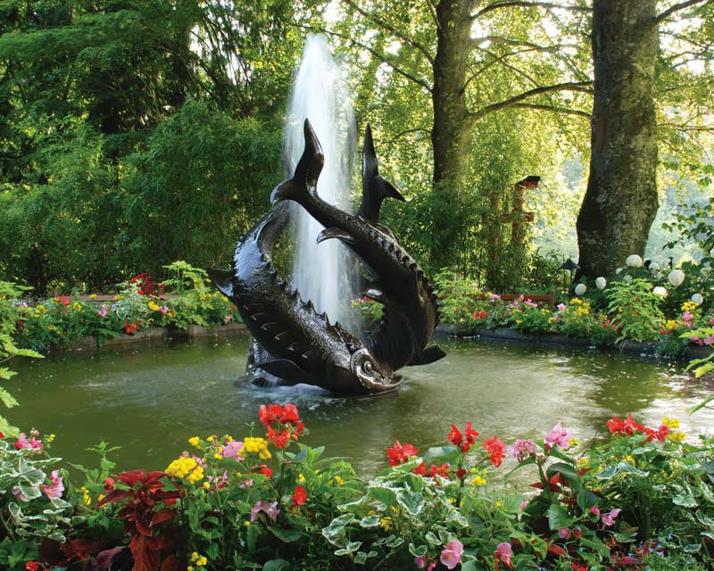Dolphin Fountain, Butchart Gardens - photo Peter Barber