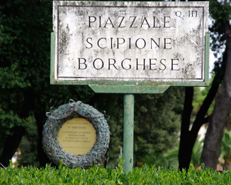 Sign in the Borghese Gardens