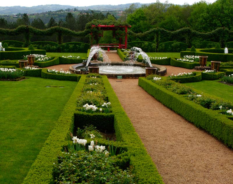 Le Jardin Blanc - Les Jardins du Manoir d'Eyrignac